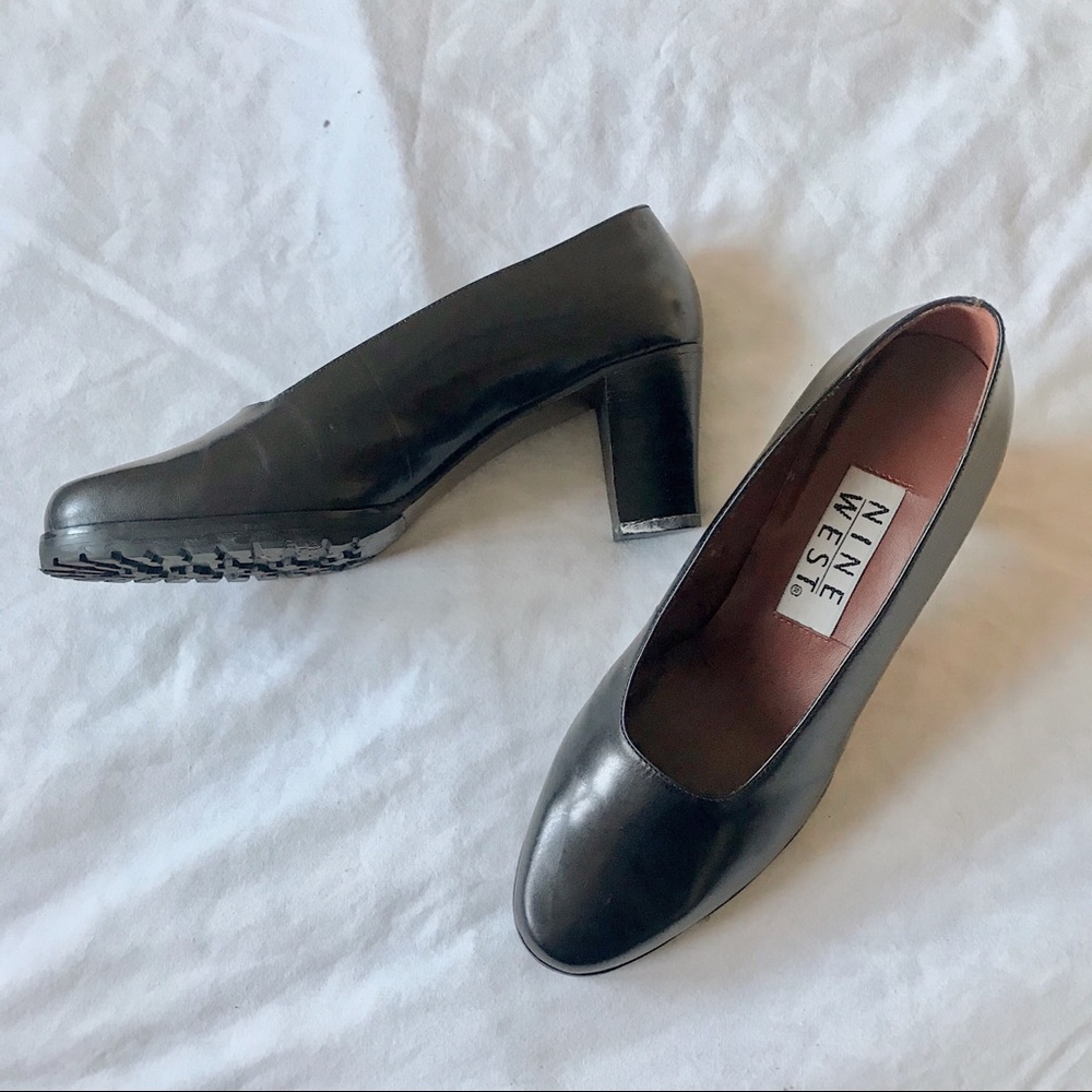 Nine West Black Lug Heeled Leather Loafers
